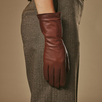 Skylar (brown) – Extra-long sheepskin leather gloves with wool/cashmere lining & touchscreen capability — photo 8 of 10