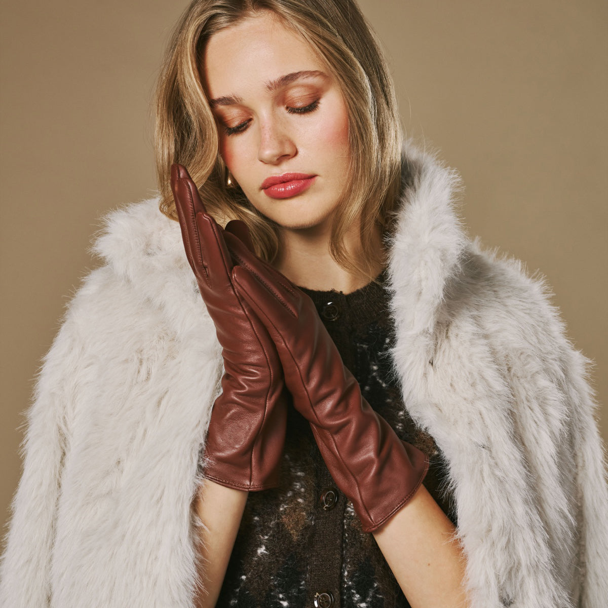 Skylar (brown) – Extra-long sheepskin leather gloves with wool/cashmere lining & touchscreen capability — photo 10 of 10