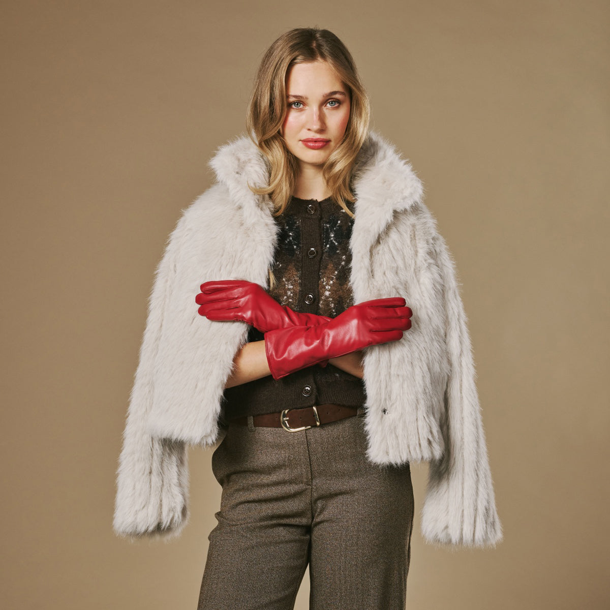 Skylar (red) – Extra-long sheepskin leather gloves with wool/cashmere lining & touchscreen capability — photo 4 of 10