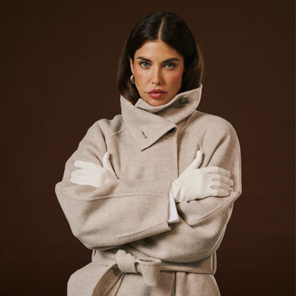 Sofia (white) - Italian lambskin leather gloves with silk lining — photo 9 of 10