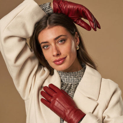 Stella (red) – Sheepskin leather gloves with ultra-warm fleece lining & touchscreen functionality — photo 4 of 7