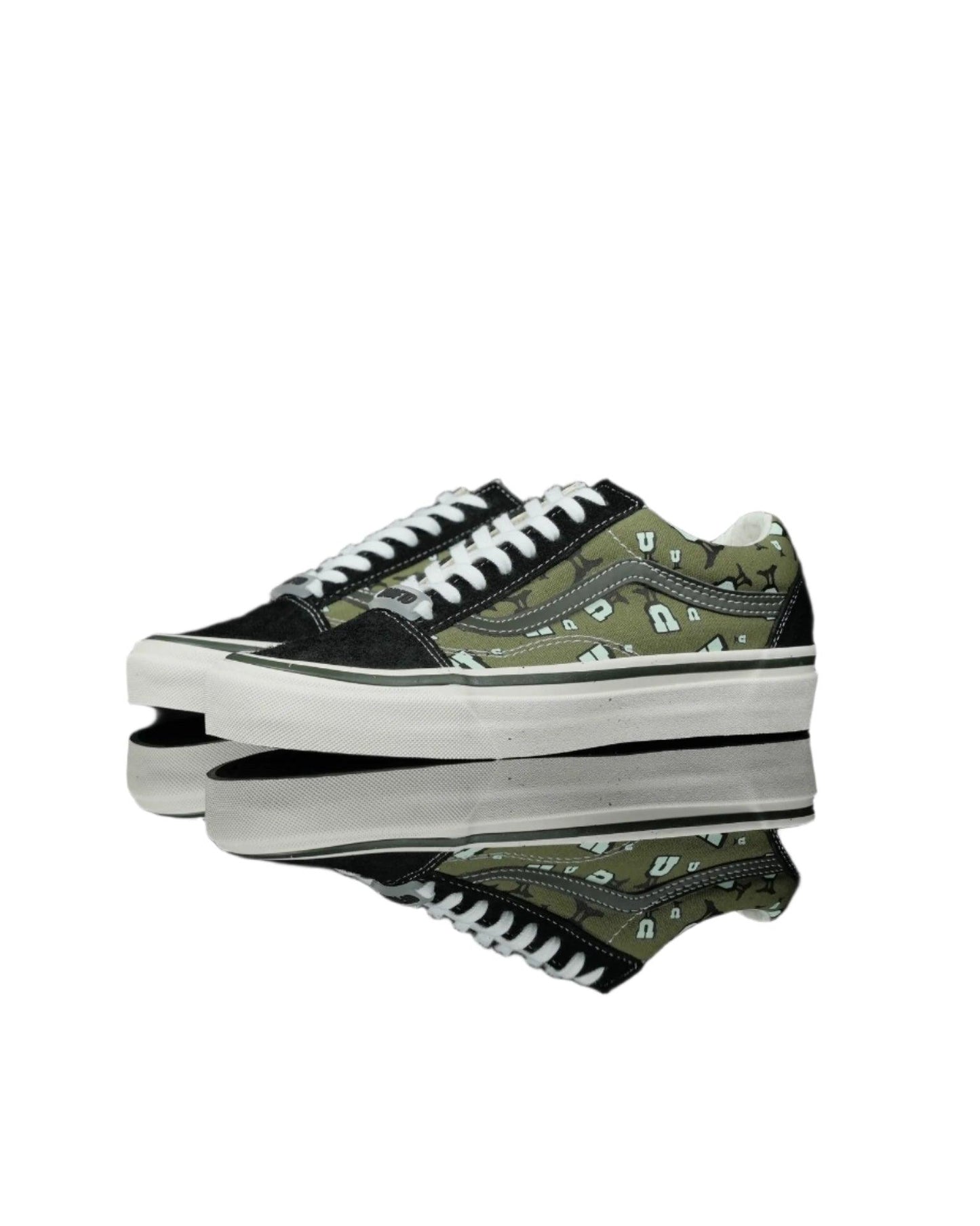 UNDEFEATED x Vans U-Man 'Green/Black/White'