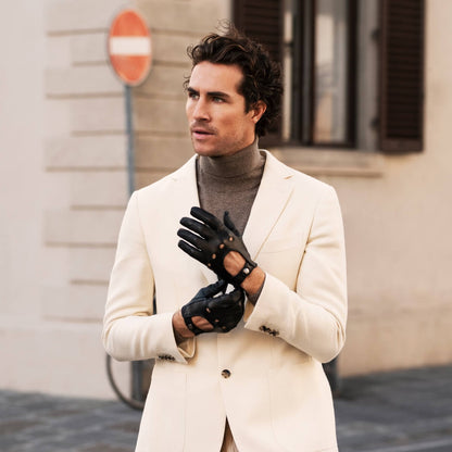 Umberto (black) - Italian lambskin leather driving gloves & touchscreen feature — photo 5 of 10