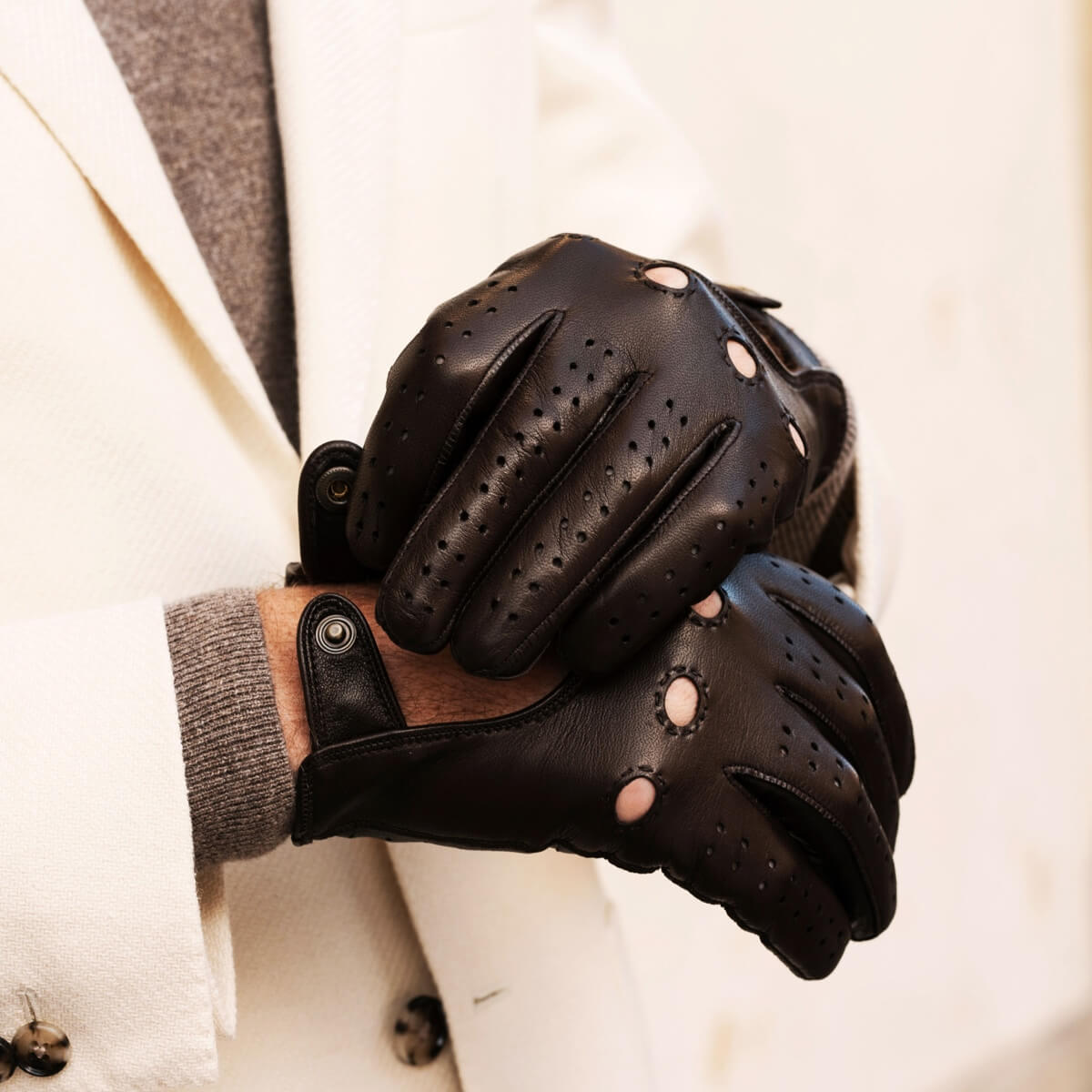 Umberto (brown) - Italian lambskin leather driving gloves & touchscreen feature — photo 6 of 10