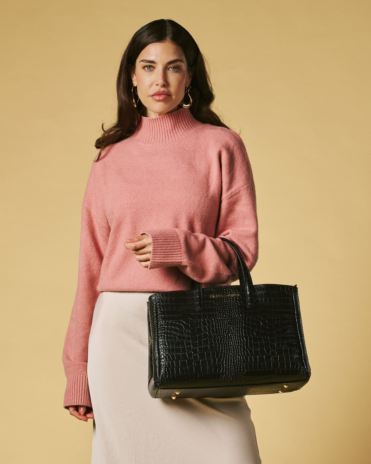 Valentina (black) - Italian calf leather women's handbag (with shoulder strap) — photo 2 of 9