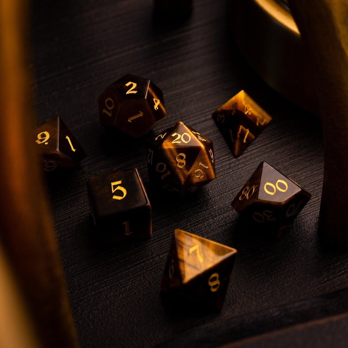 Juego de dados de DND de gema de ojo de tigre amarillo