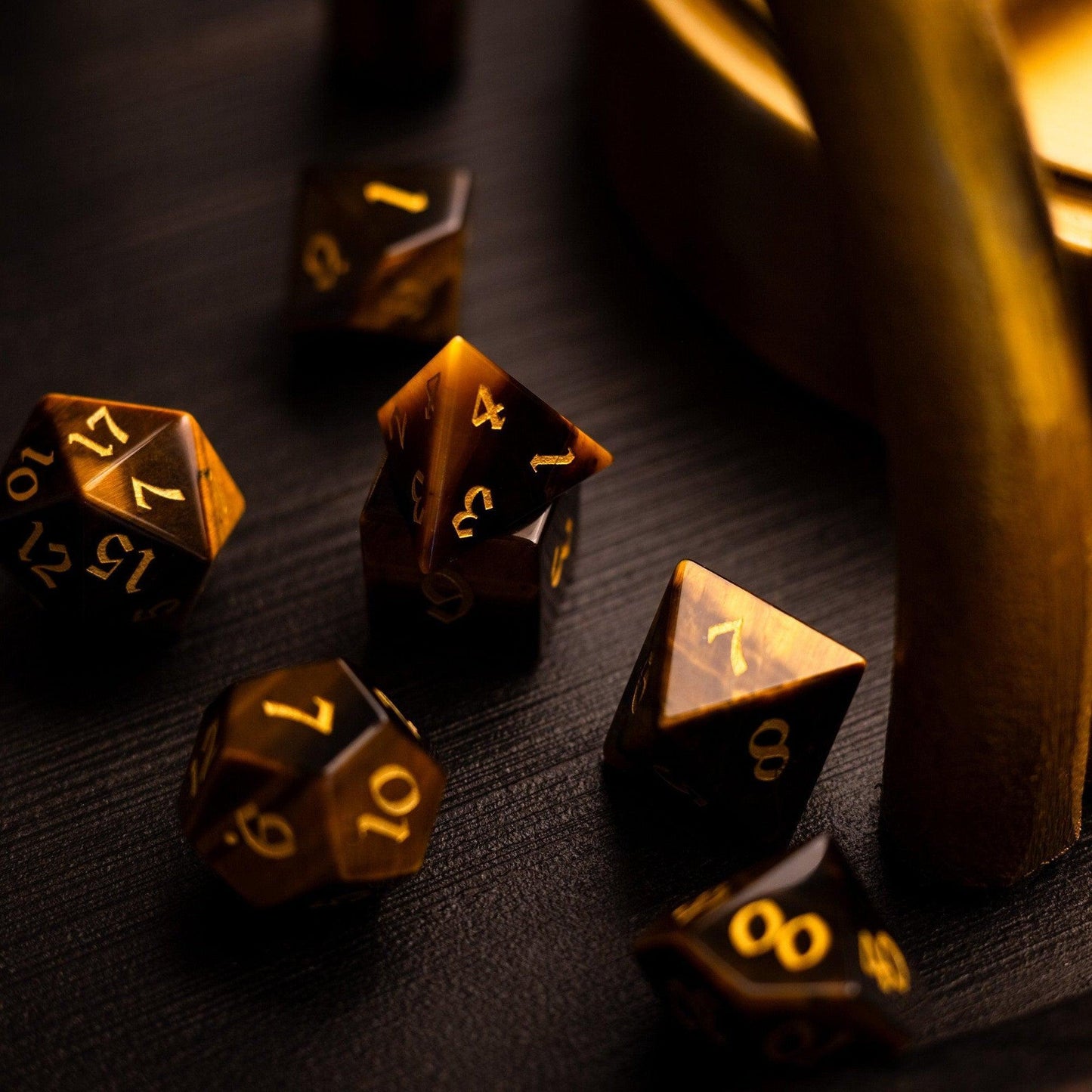Juego de dados de DND de gema de ojo de tigre amarillo