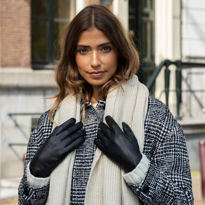 Zoey (black) – Sheepskin leather gloves with warm wool/cashmere lining & touchscreen function — photo 2 of 10