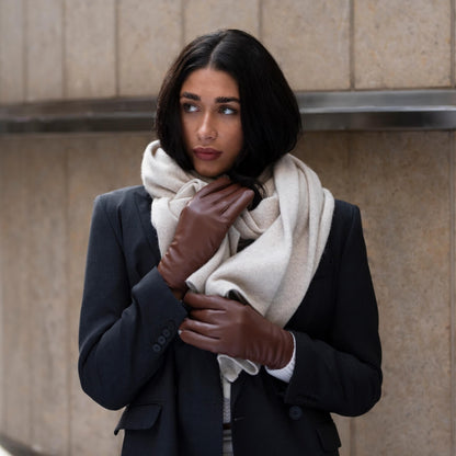 Zoey (brown) – Sheepskin leather gloves with warm wool/cashmere lining & touchscreen function — photo 2 of 7