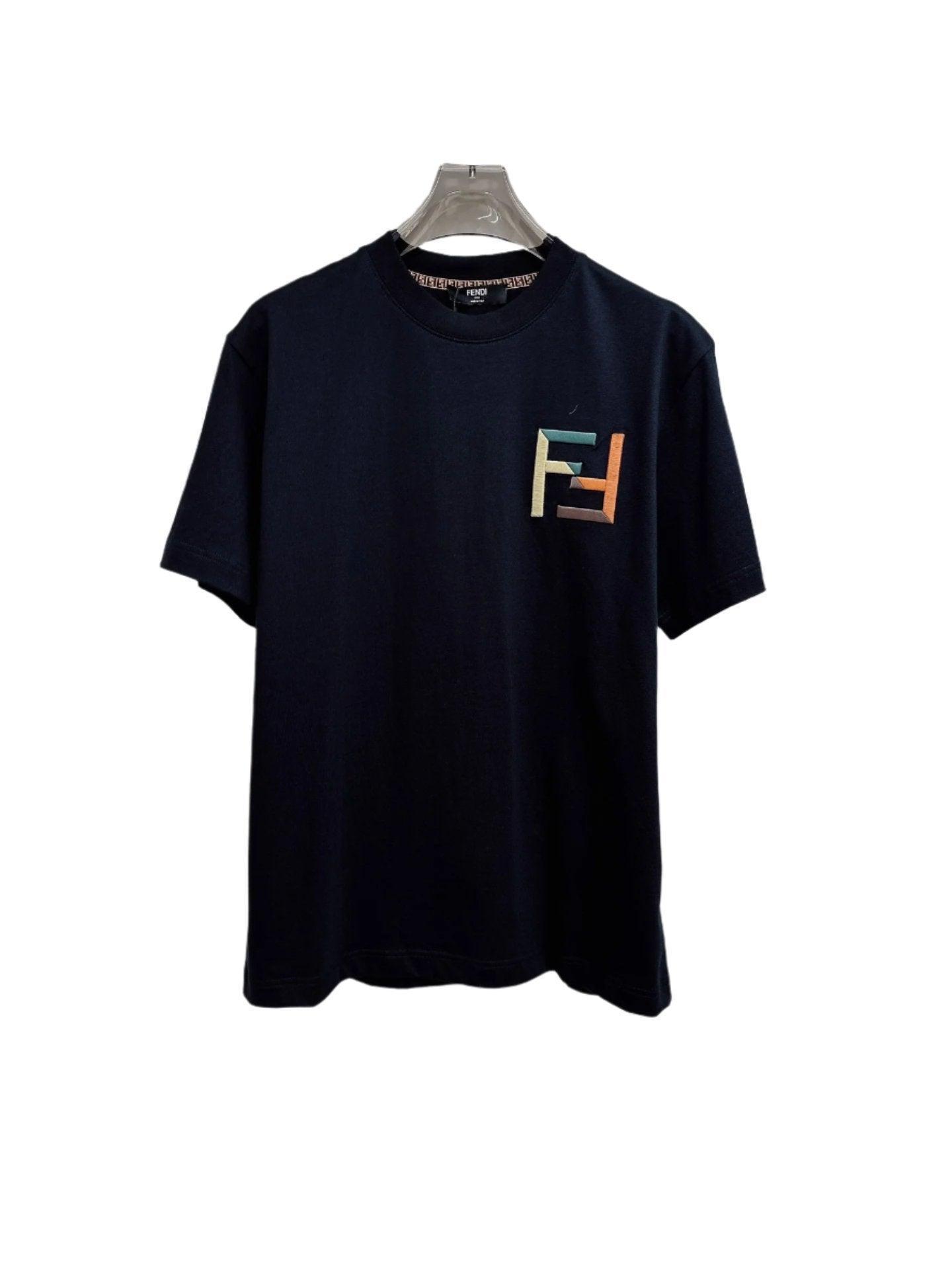 Fendi T-Shirt without Collar 'Black'