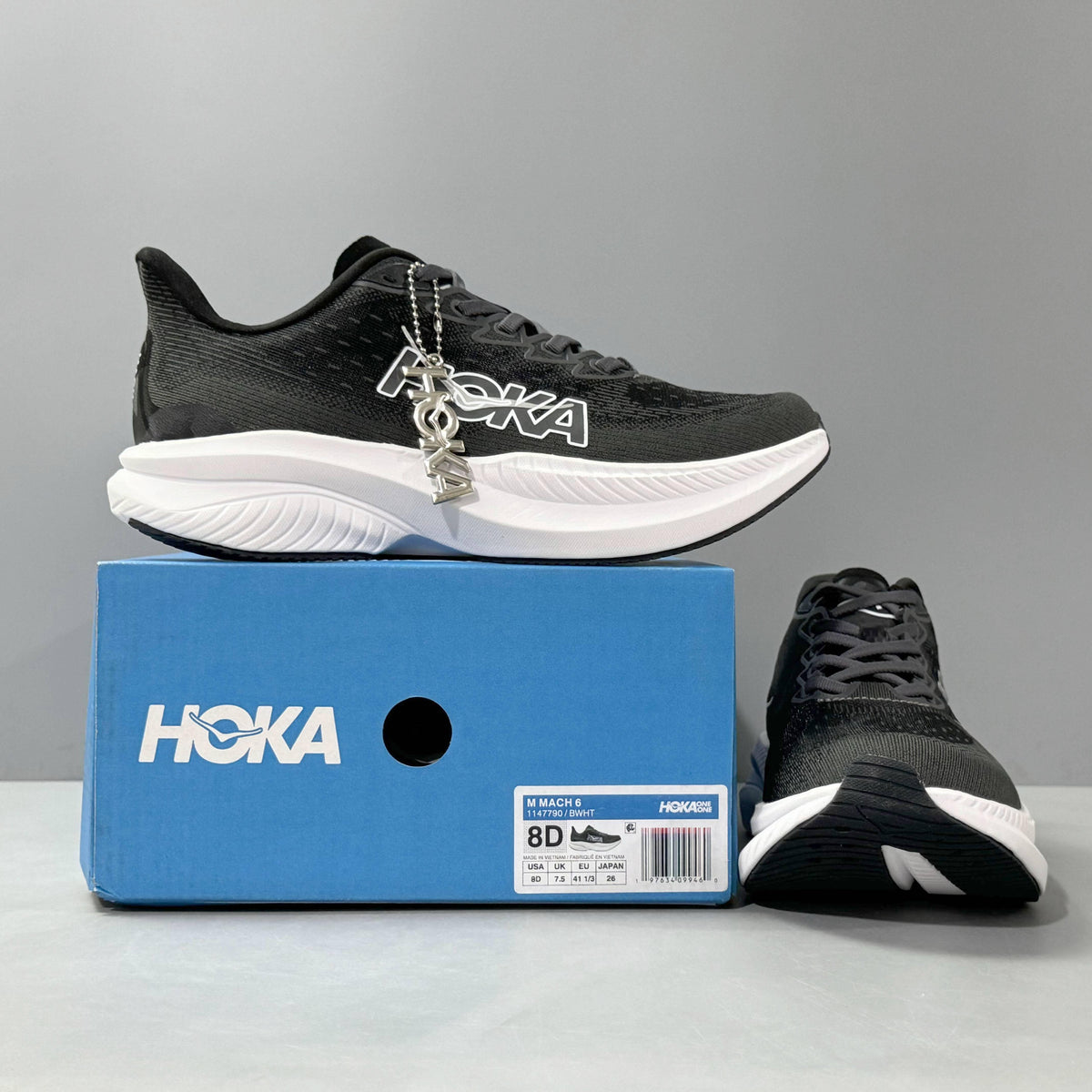 HOKA ONE ONE Mach 6 Wide 'Black White'