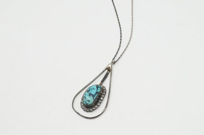 Vintage Native America Handmade Turquoise Sterling Silver Necklace