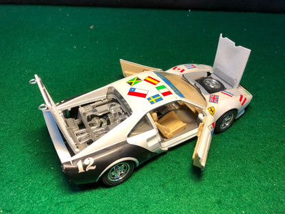 Ferrari 288 GTO United Colors of Benetton by BBurago 1:24 (0192)(No box)