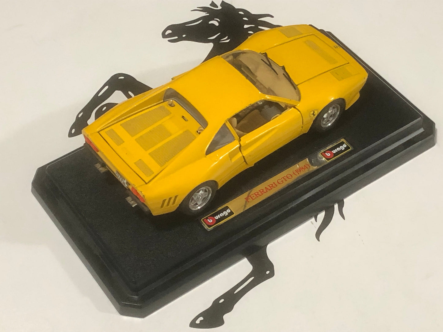 Ferrari 288 GTO Yellow by BBurago 1:24 (0192)(No box)