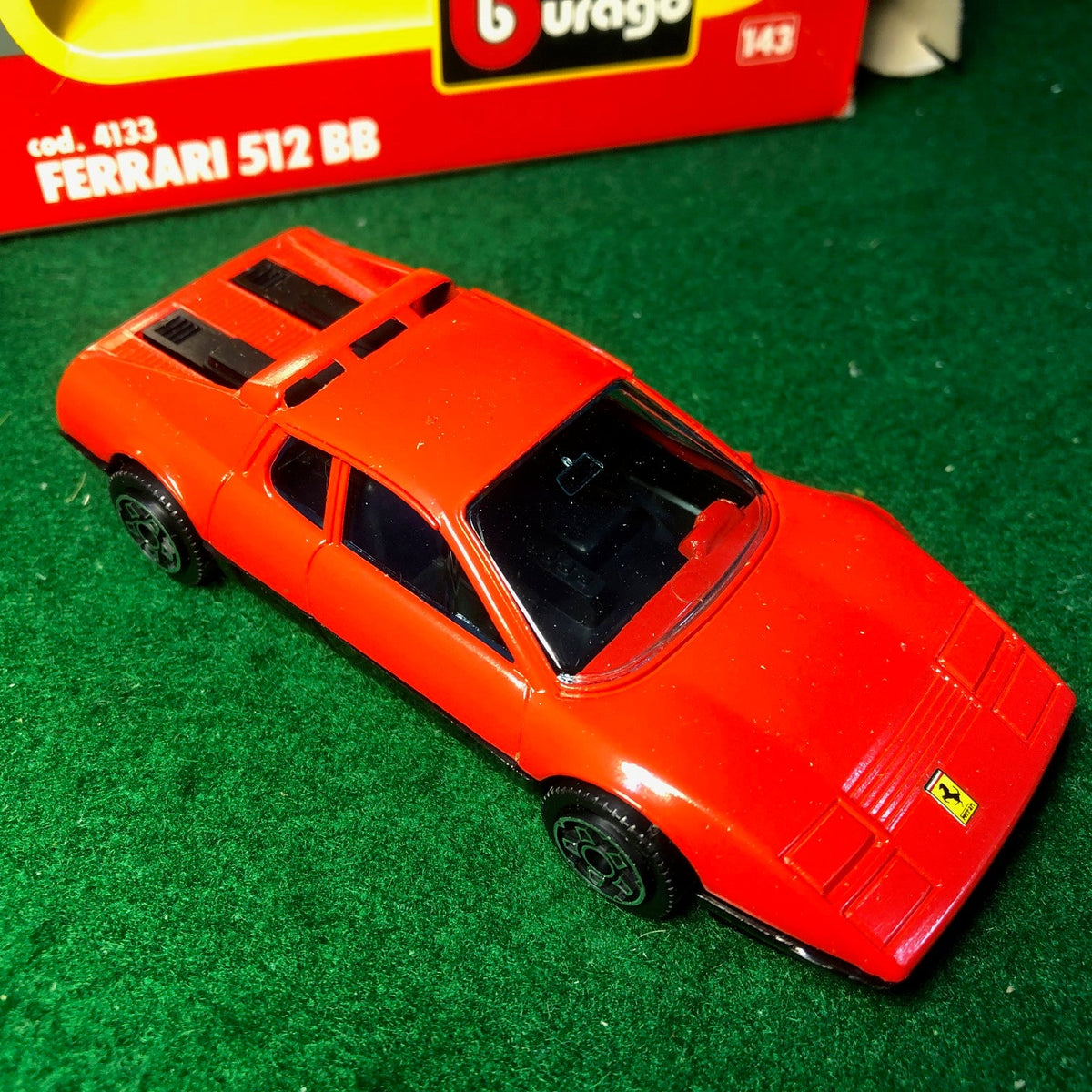 Ferrari 512 BB Red/Black by BBurago 1:43 (4133)