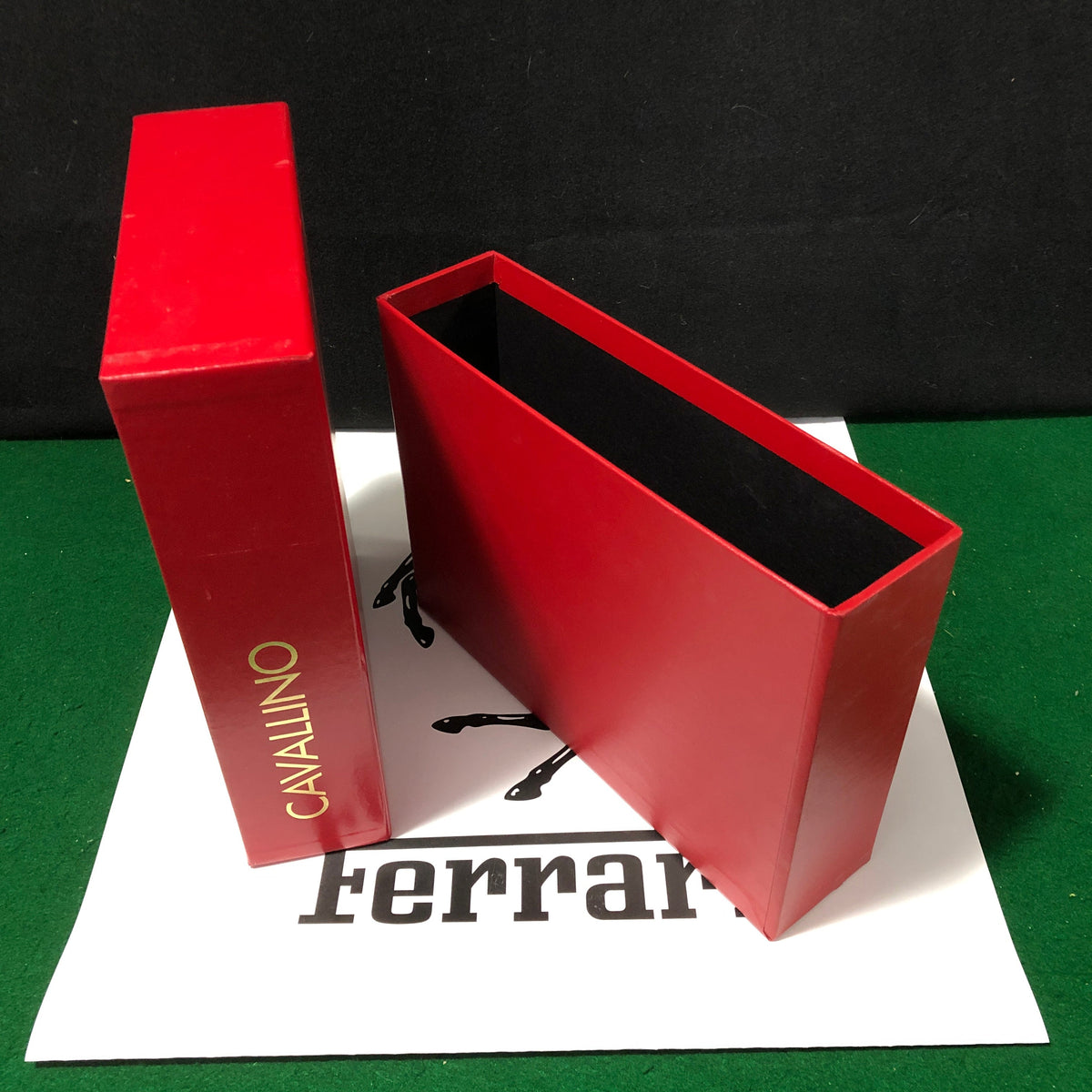 Cavallino Slipcase - Slipcover - Holder