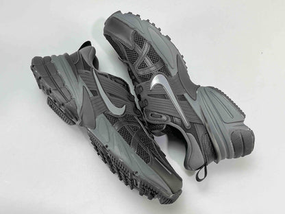 Nike V2K Run 'Metalic Silver Black'