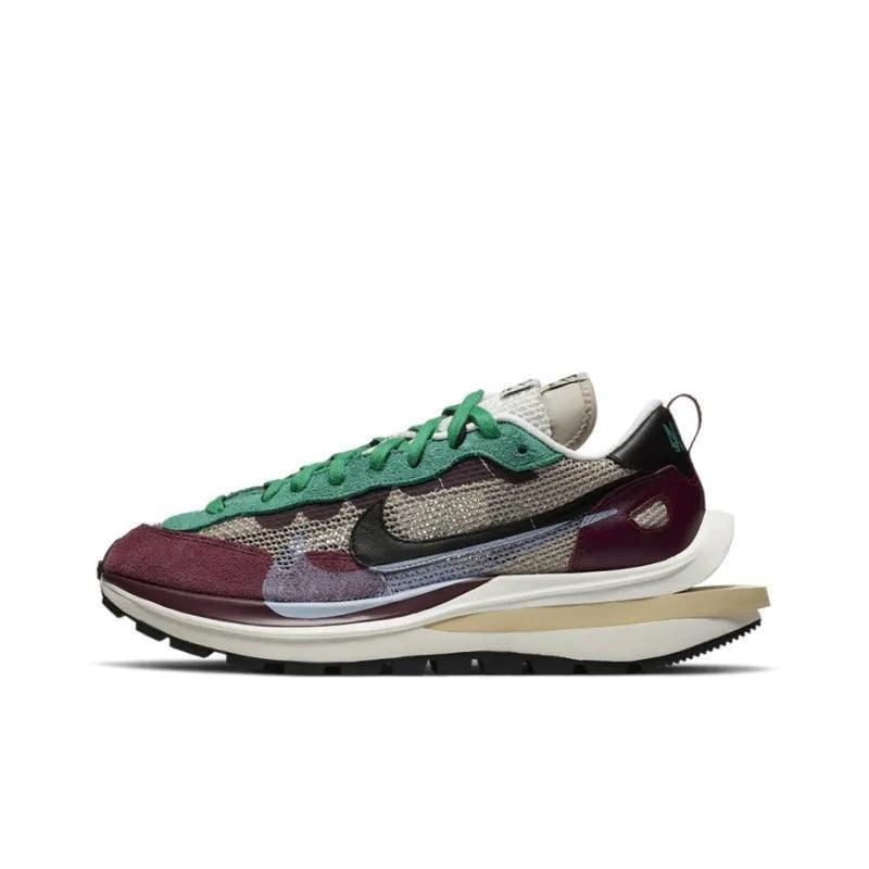 Nike X Sacai VaporWaffle 'Villain Red/Neptune Green'