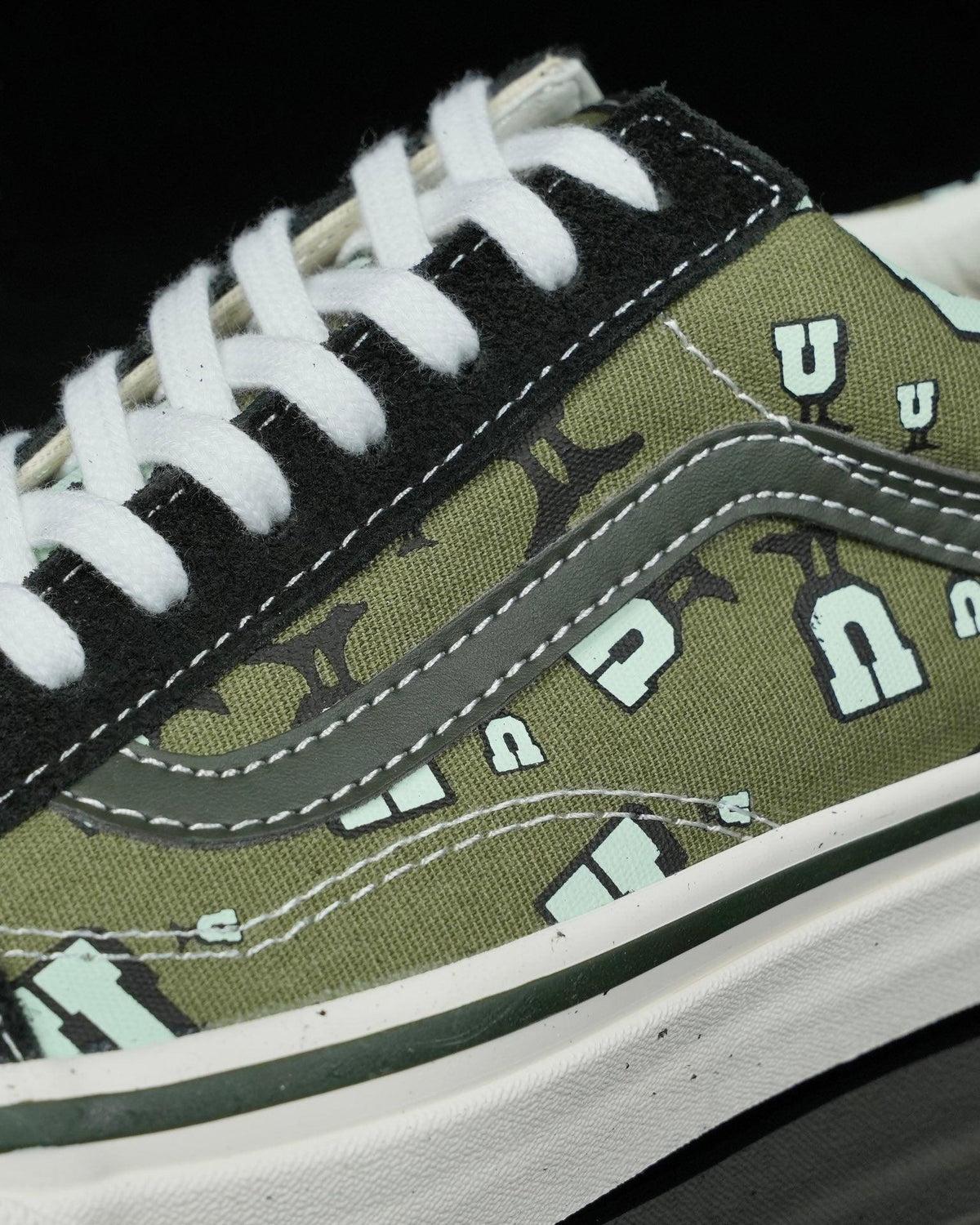 UNDEFEATED x Vans U-Man 'Green/Black/White'