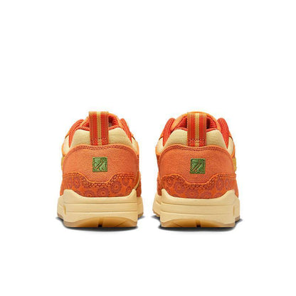 Nike Air Max 87 'Somos Familia'