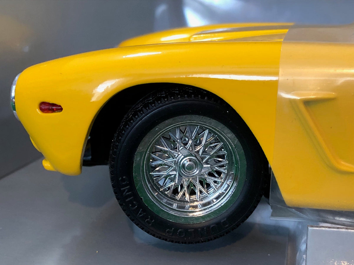 Ferrari 250 GT SWB Yellow by Eagle's Race 1:18