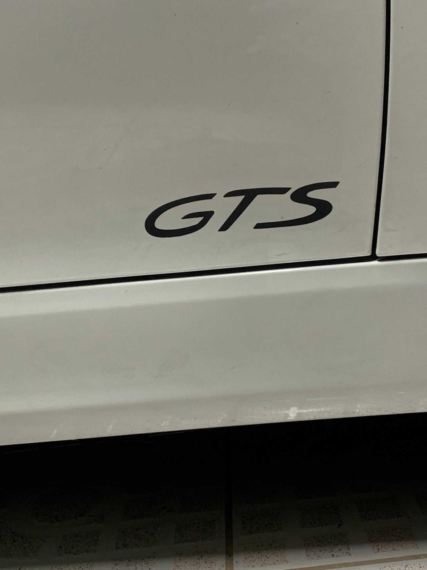 "GTS" Türaufkleber-Logos für Porsche-Fahrzeuge (Boxster, Cayman, 911, Macan, Cayenne, Panamera)