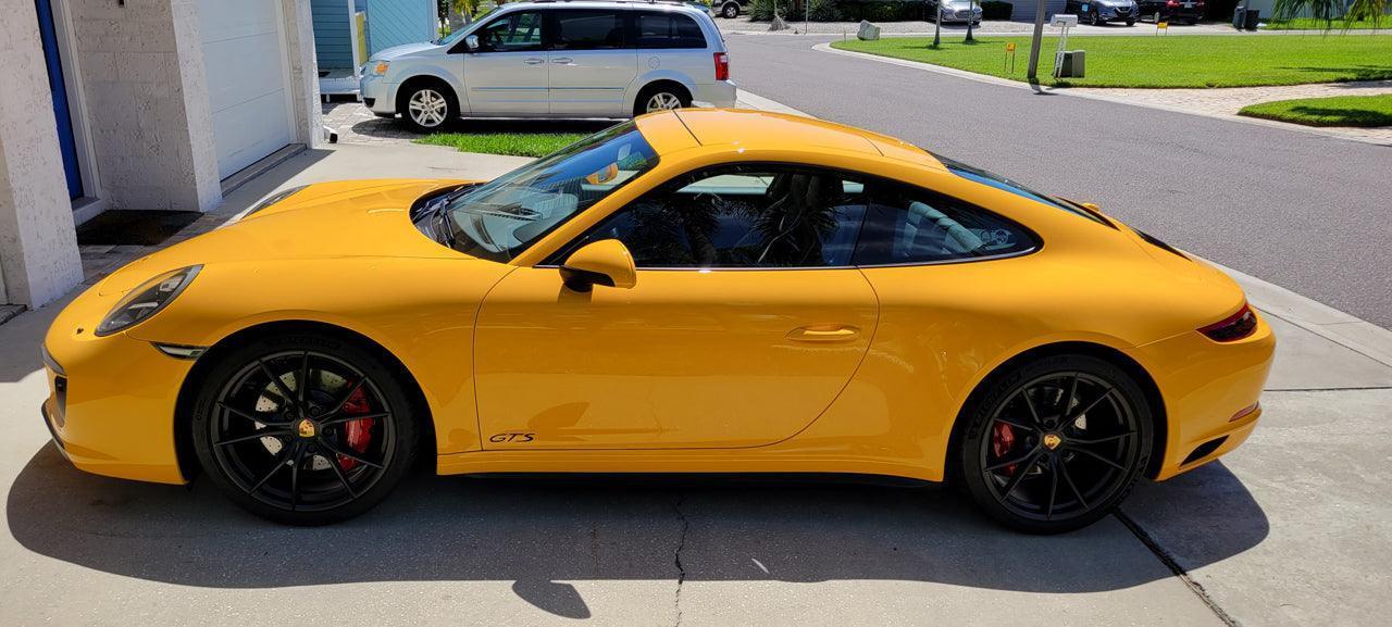 "GTS" Türaufkleber-Logos für Porsche-Fahrzeuge (Boxster, Cayman, 911, Macan, Cayenne, Panamera)