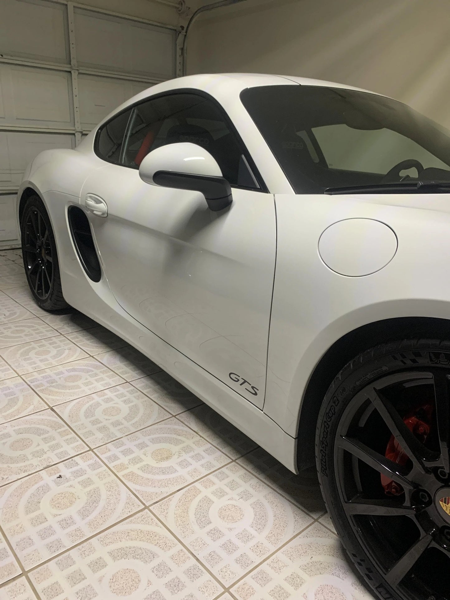 "GTS" Türaufkleber-Logos für Porsche-Fahrzeuge (Boxster, Cayman, 911, Macan, Cayenne, Panamera)