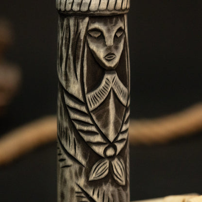 Hand-Carved Freyja Figurine – 14 cm (5.7 inches) Wooden Scandinavian Goddess Statue