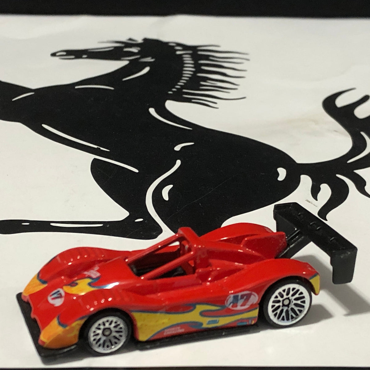 Ferrari 333 SP Red N 17 by HotWheels 1:64 (LW)(24374)(No box)