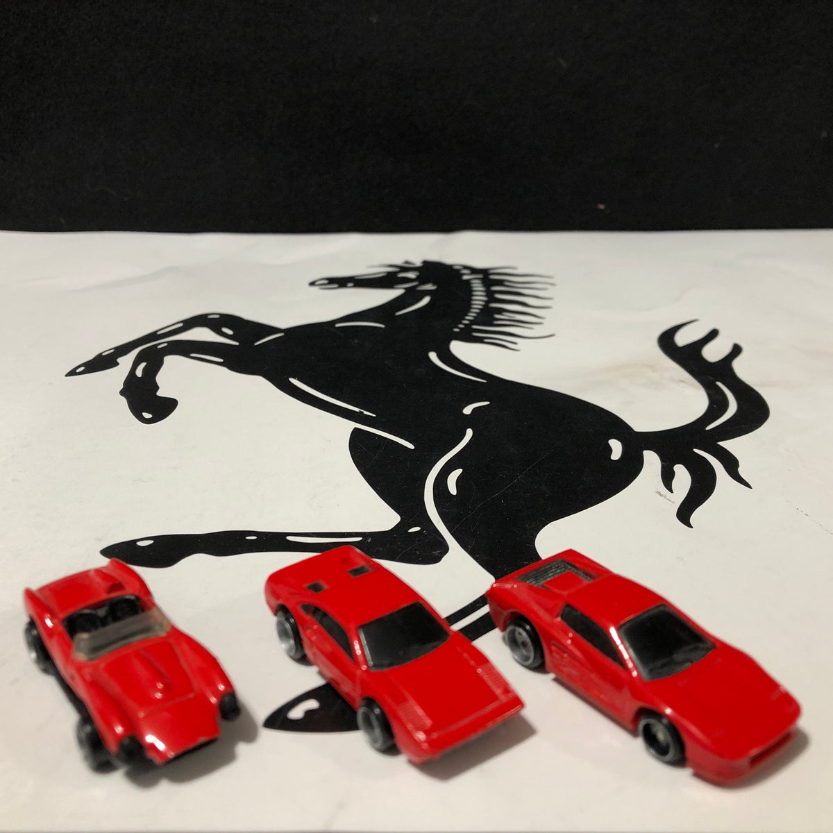 Ferrari 3 Car Set 250 TR - 308 GTB - Testarossa - Mini Formula Racers by HotWheels 1:87 HO (4391)(No box)
