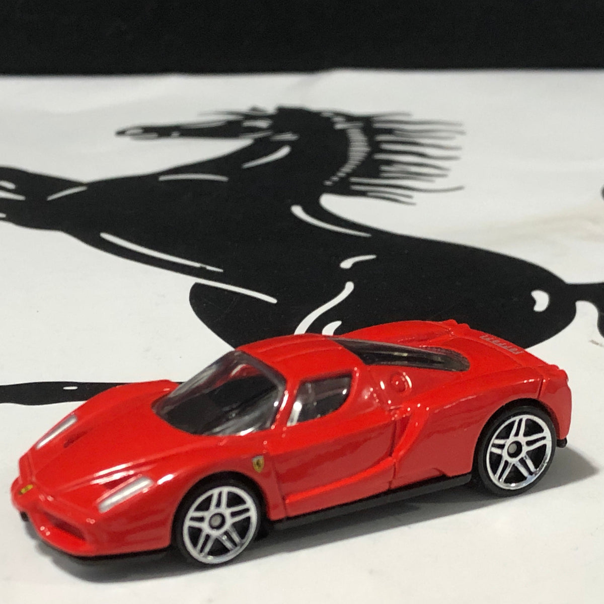 Ferrari Enzo Red by HotWheels 1:64 (Chrome PR5)(56387)(No box)