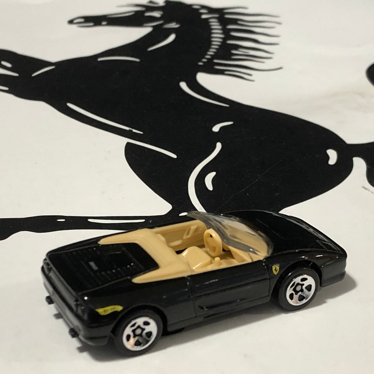 Ferrari 355 Spider Black by HotWheels 1:64 (5SP)(L4269)(No box)