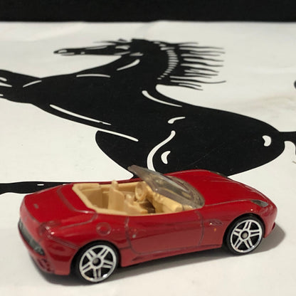 Ferrari California Red by HotWheels 1:64 (PR5)(N4041)(No box)
