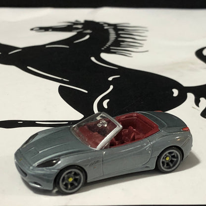 Ferrari California Gray Metaflake by HotWheels 1:64 (Gray CM6)(R4885)(No box)