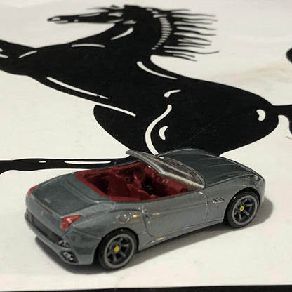 Ferrari California Gray Metaflake by HotWheels 1:64 (Gray CM6)(R4885)(No box)