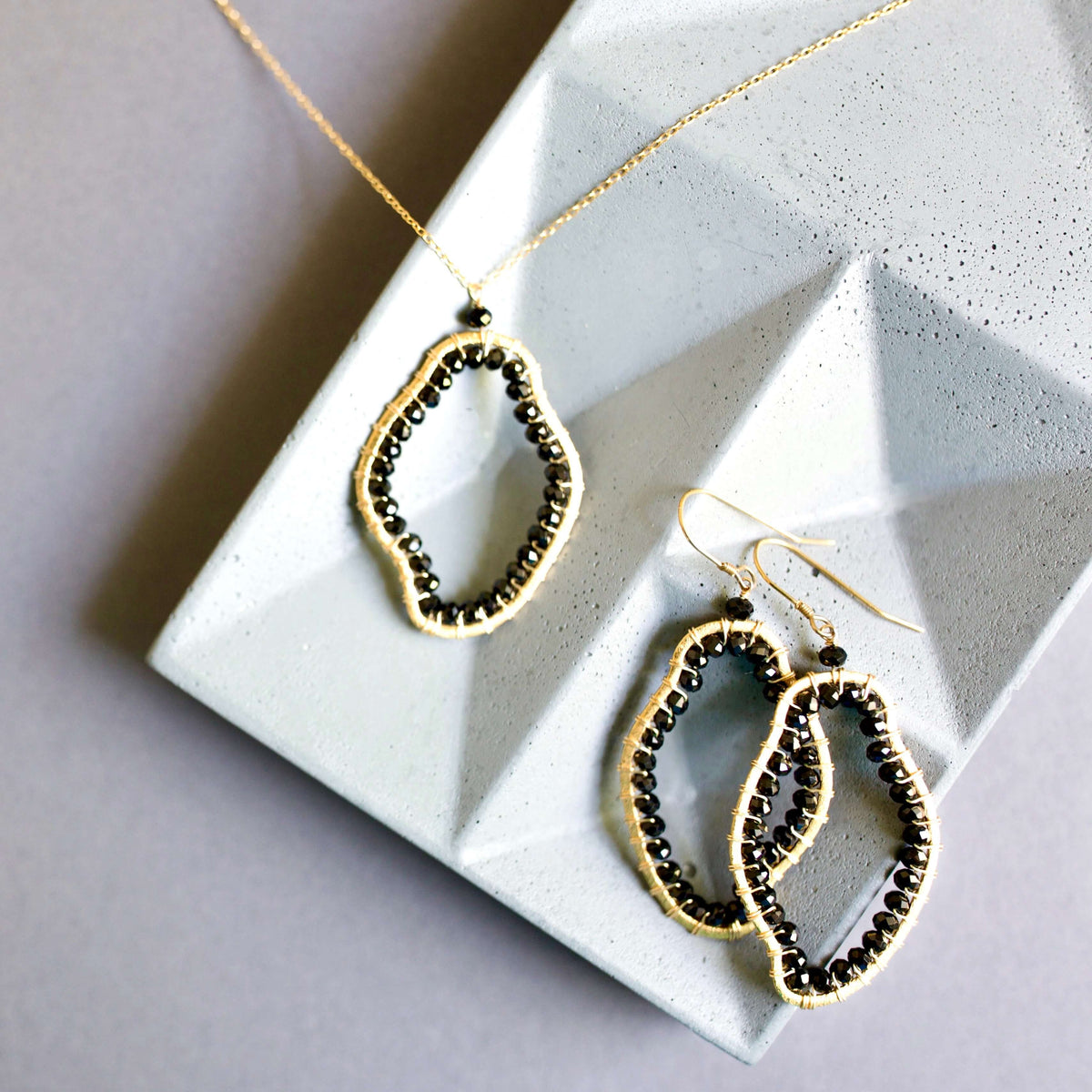 Black Spinel Freestyle Jewelry Set