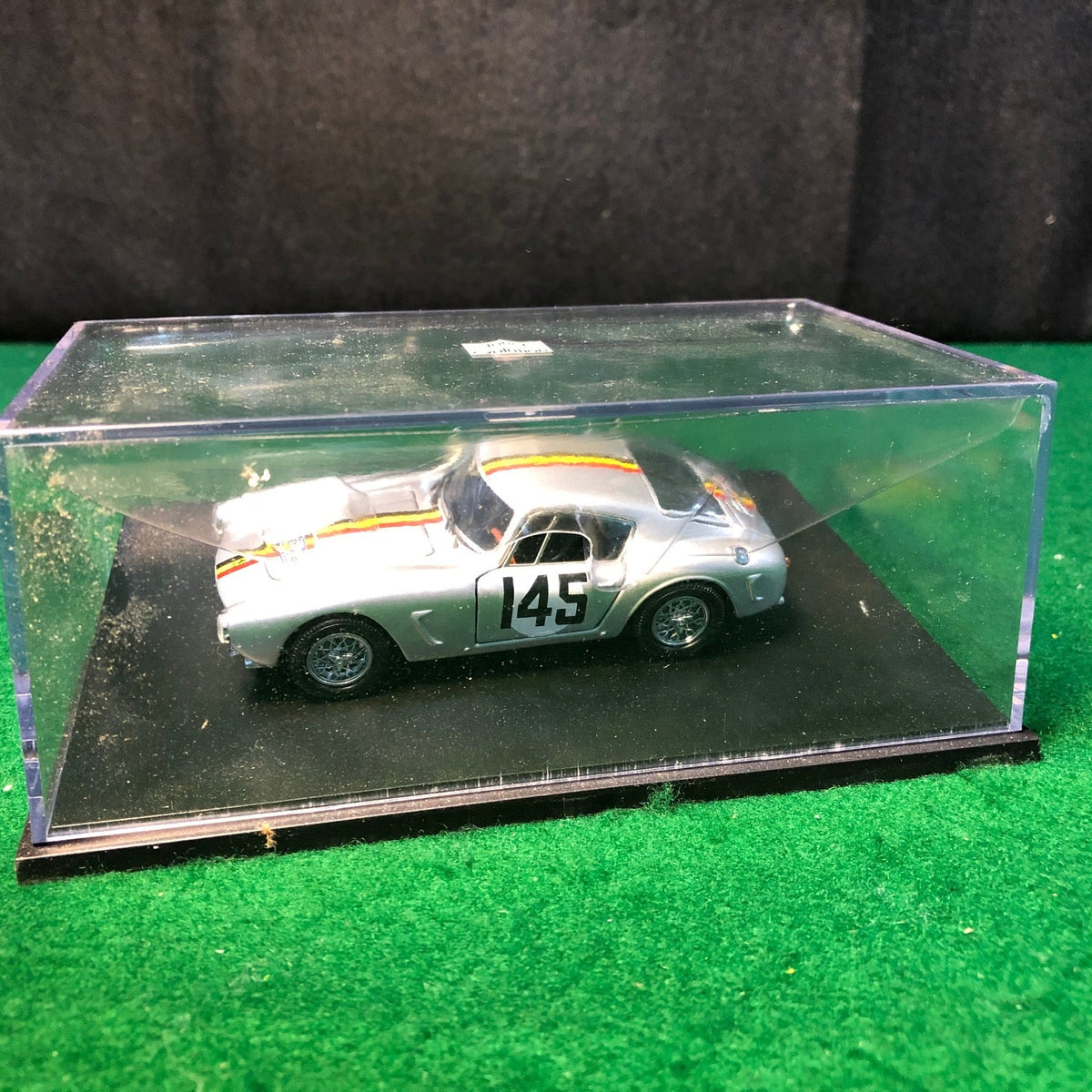 Ferrari 250 GT SWB Berlinetta N 145 by Jouef 1:43 (1035)