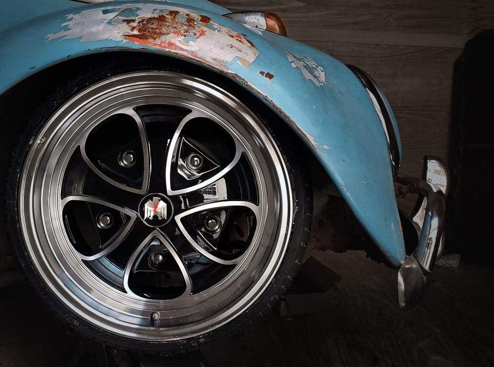 Falcon | Gloss Black Machined — photo 3 of 10
