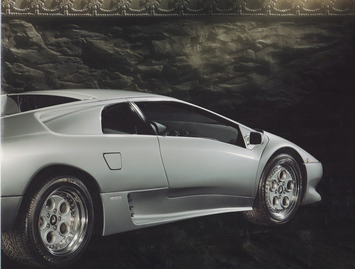 Lamborghini Diablo VT Large Brochures & Press Kit