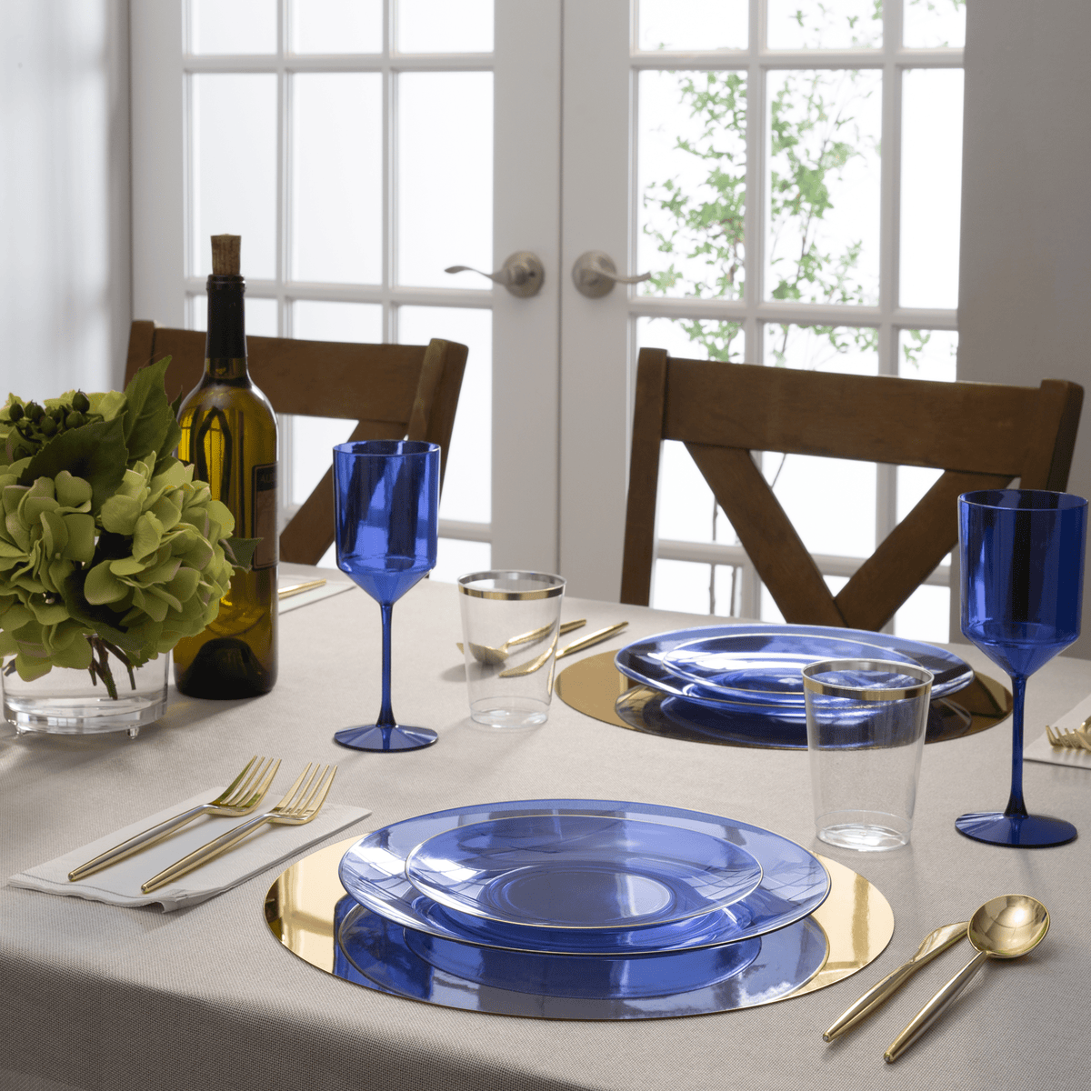 Upscale Round Transparent Blue Plastic Wine Cups | 4 Cups