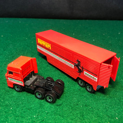 Ferrari Team Transporter DAF 3300 & Low Bed Trailer by Matchbox 1:86 HO (CY24)(No box)