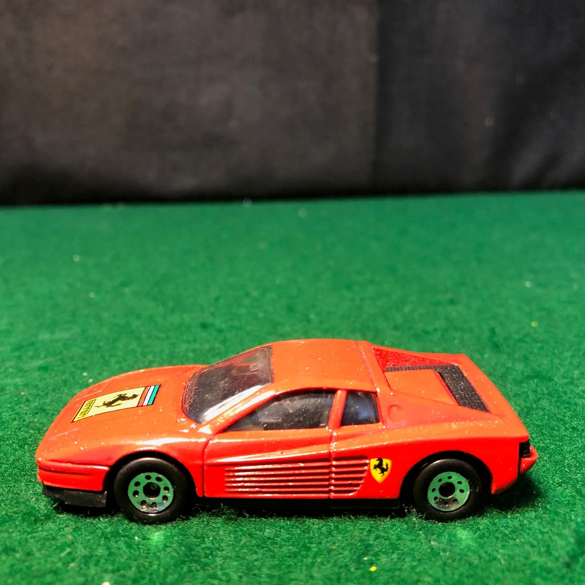 Ferrari Testarossa Red by Matchbox 1:59 (MB75)