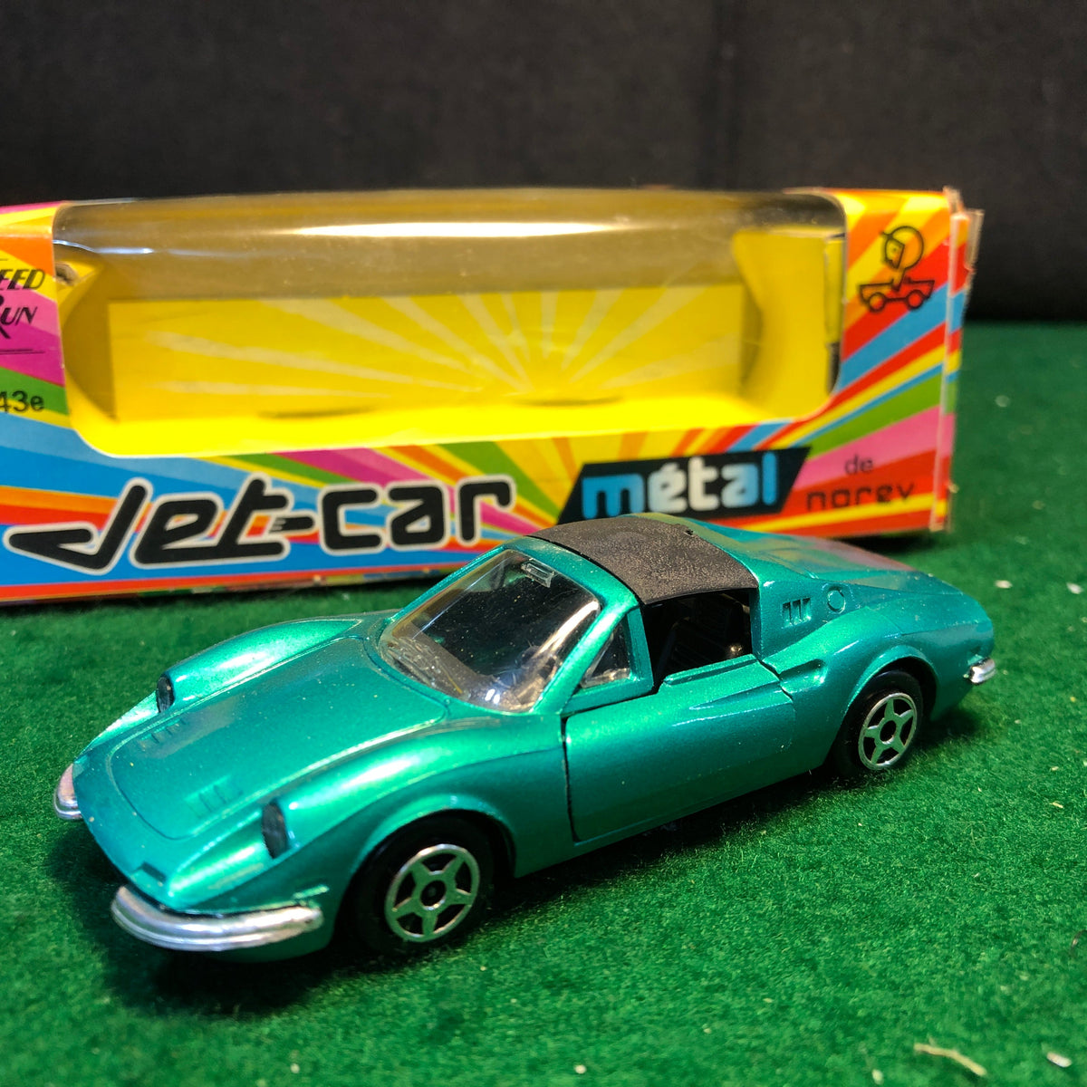 Ferrari 246 GTS Dino Metallic Green N 148 by Norev 1:43 (824)