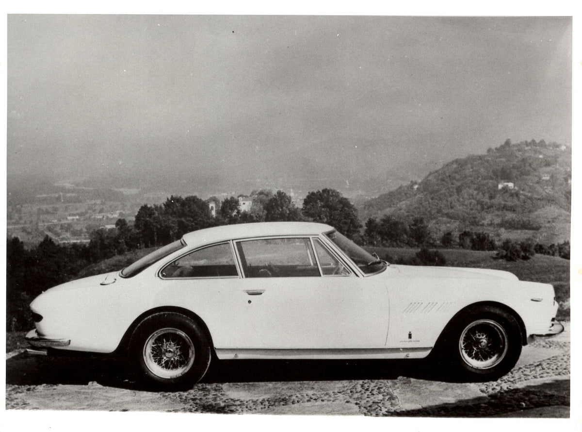 Ferrari 330 GT 2+2 - 3 Photo Set