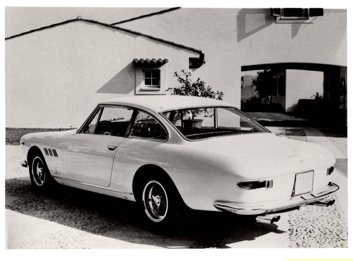 Ferrari 330 GT 2+2 - 3 Photo Set