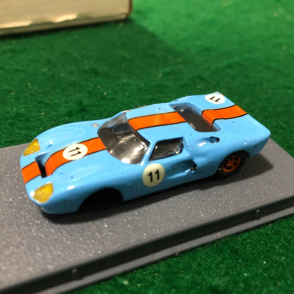 Ford GT 40 1965 N 11 by Bellini Piccolino 1:76 (GT11/F)(Dmg)