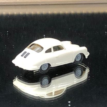 Porsche 356 White by Revell Praline 1:87 (1601)(no box)