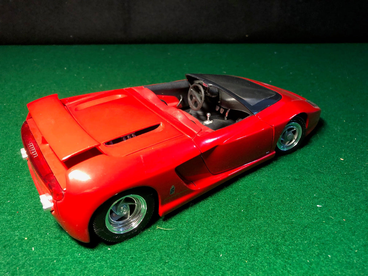 Ferrari Mythos Pininfarina by Revell 1:18 (8659)