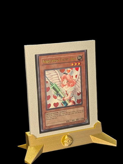 Yu-Gi-Oh! Reliquia Retro – Hada de inyección Lily (RP02) – Soporte de exhibición personalizado + Estuche – Envío gratis